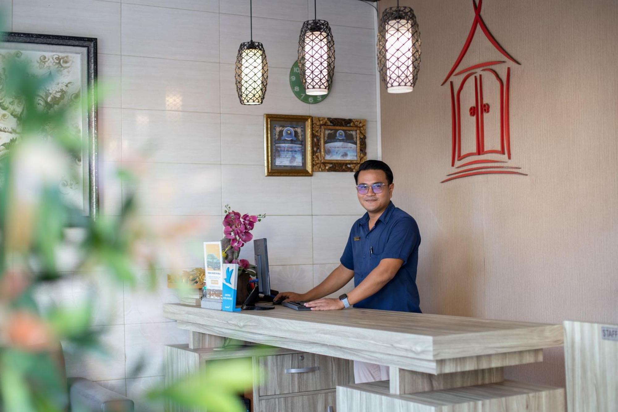 Angkul Angkul Beach Inn Kuta By Kamara Esterno foto